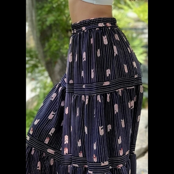 5⭐ Navy Bohemian gypsy multi tiered ruffle long lightweigh high waist maxi skirt - Picture 3 of 9